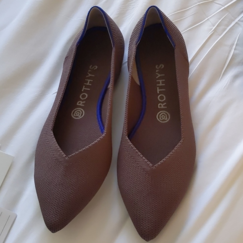 Rothys pointy toe, mink, size 9.5